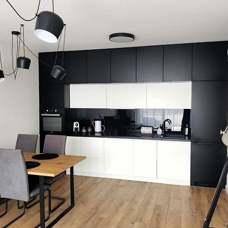 Top Apartment B51A Torun Bagian luar foto