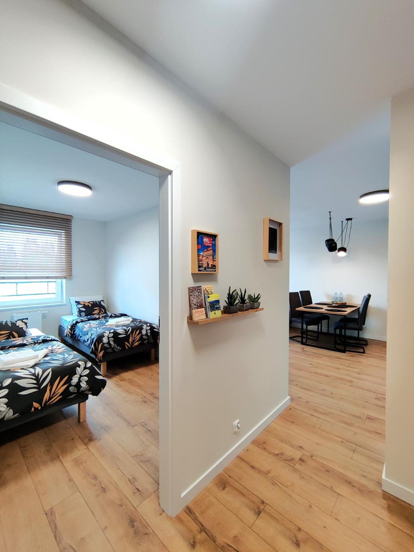Top Apartment B51A Torun Bagian luar foto