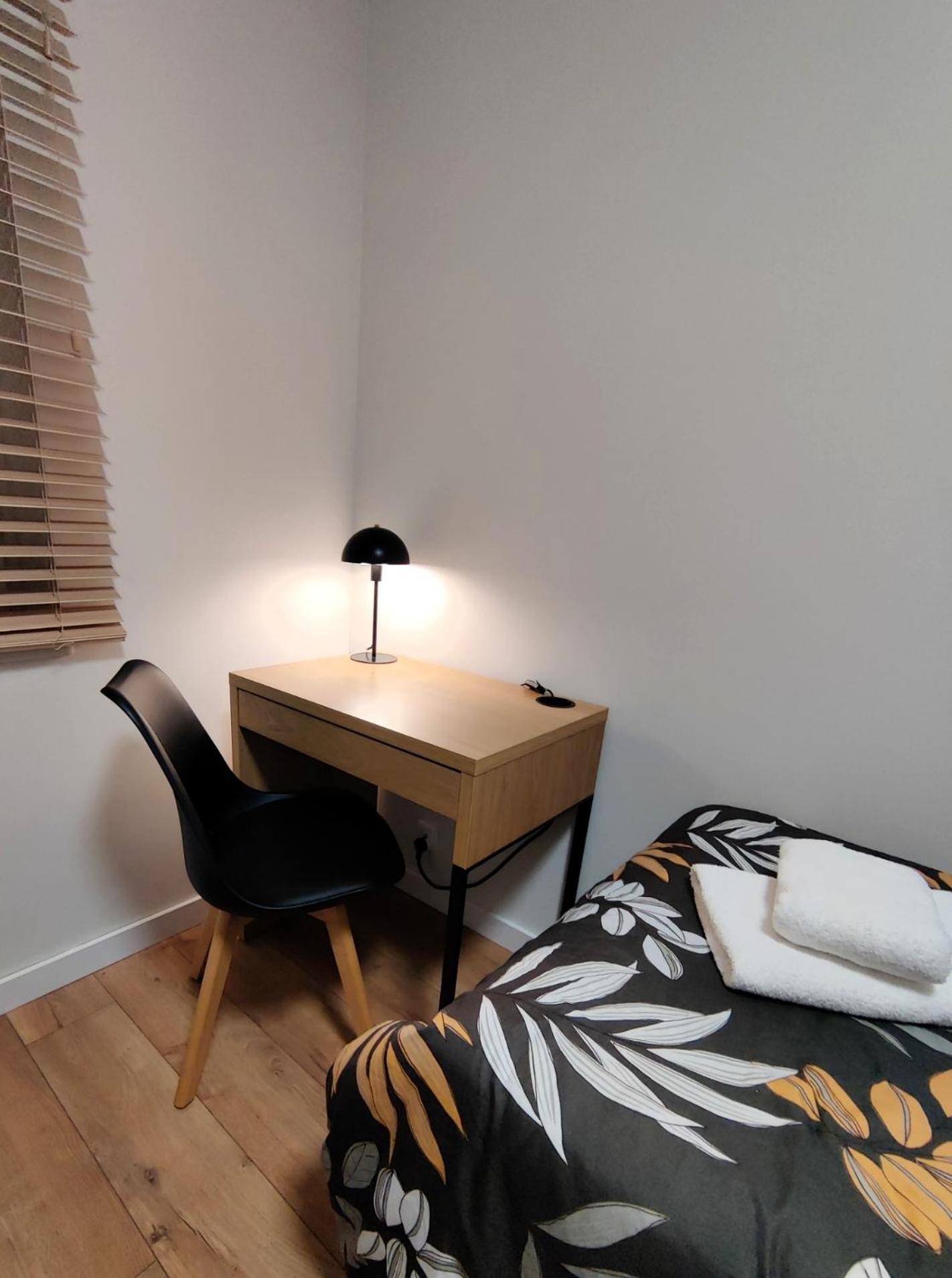 Top Apartment B51A Torun Bagian luar foto